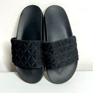 Ladies' Casual Fashionable Diamond Patterned Slippers Comfy Flip Flops Size 7